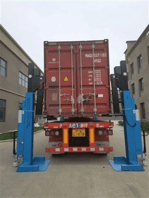 HCIC இன் புதிய ஷிப்பிங் கண்டெய்னர் லிஃப்டிங் சிஸ்டம்: லாஜிஸ்டிக்ஸில் செயல்திறனை மறுவரையறை செய்தல்